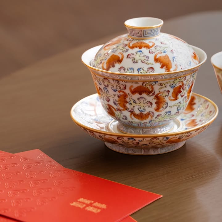 福茗堂祝各位茶友新春大吉！一盞清茶中，辭舊迎新。