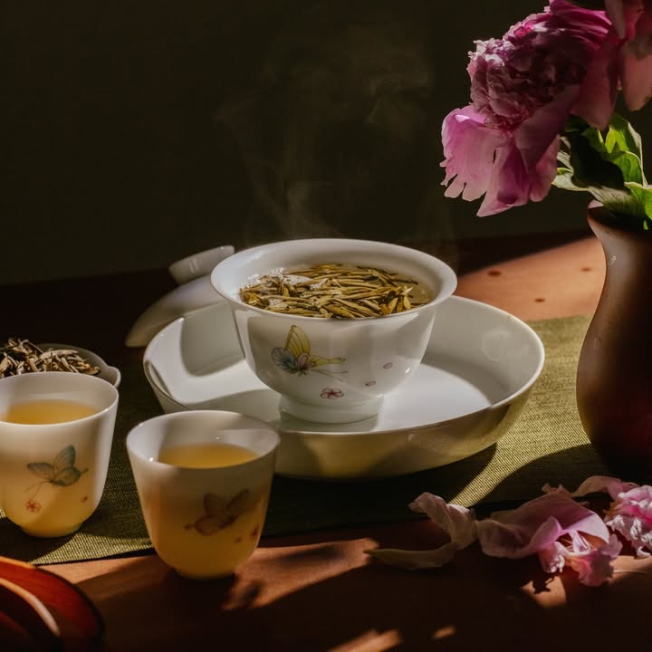 茉莉花茶中為何不見花？
