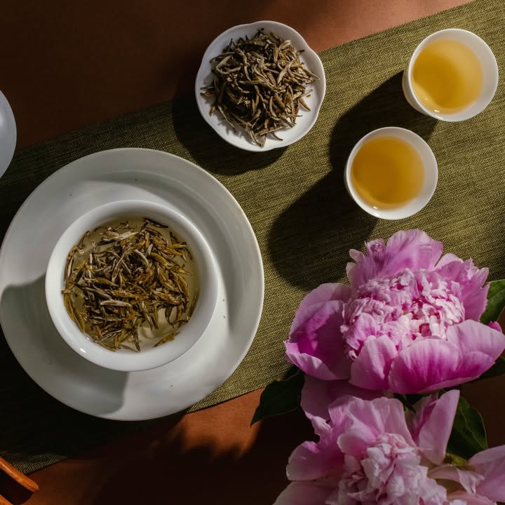 什麼是春茶伏花？