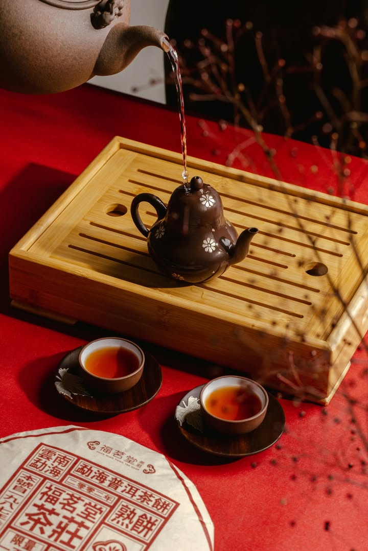 🫖 紫砂壺：茶道的靈魂伴侶！ 🫖