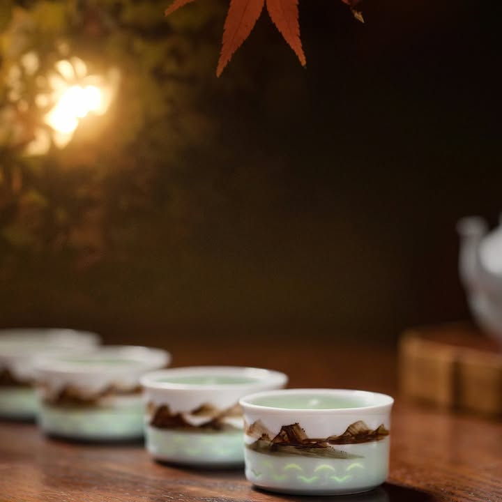 中秋山水茶具禮盒 – 景德鎮瓷器的藝術珍品