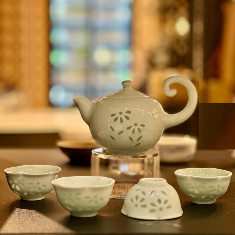 鳳凰茶具套裝 (一壺四杯)